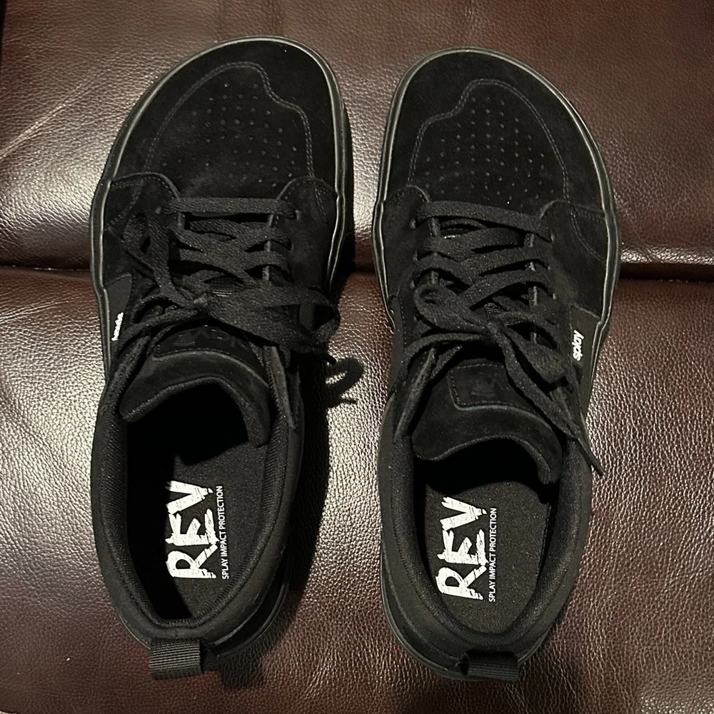 Black Men's Shoes - Picture 6 of 10